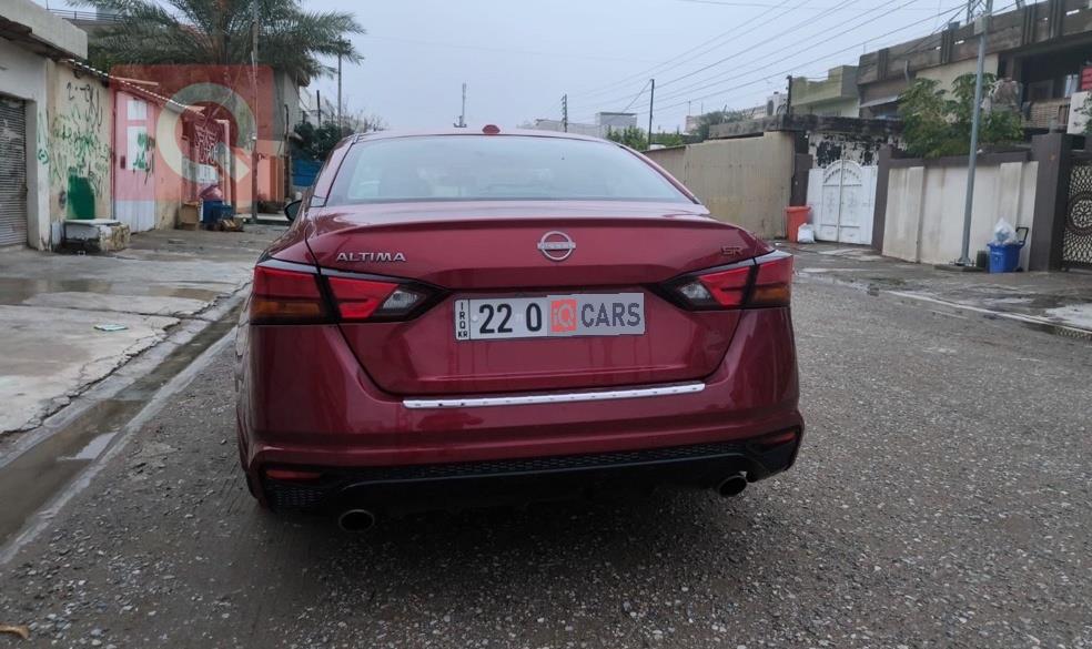 نيسان ألتيما